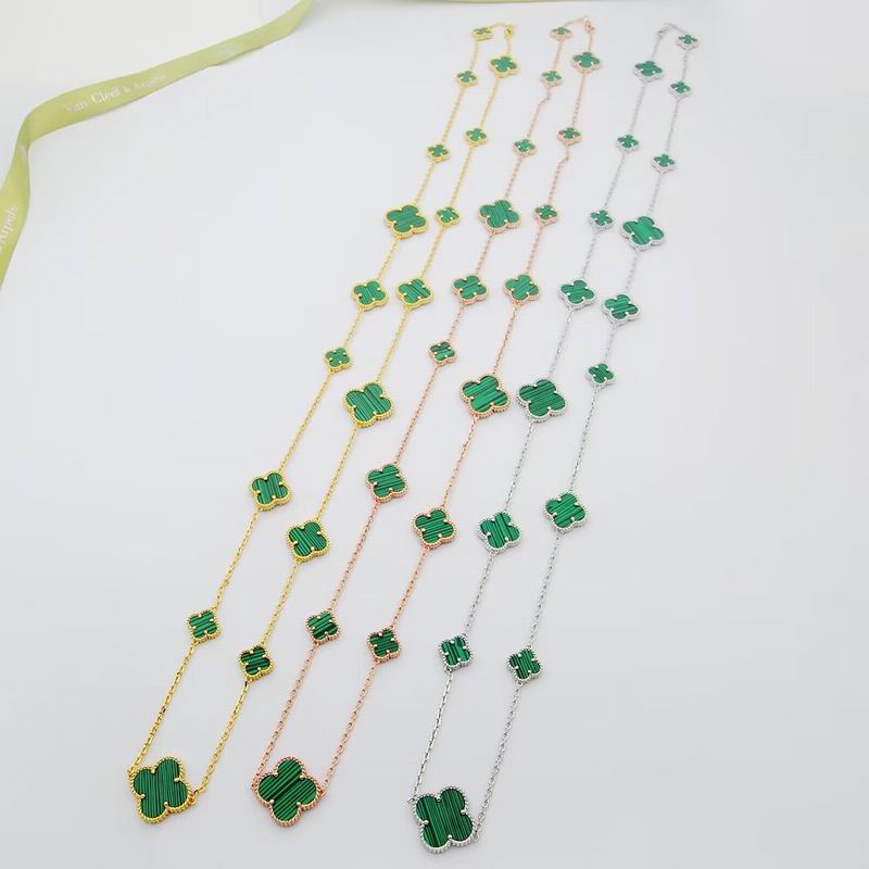 Van Cleef & Arpels necklace 12yxq50